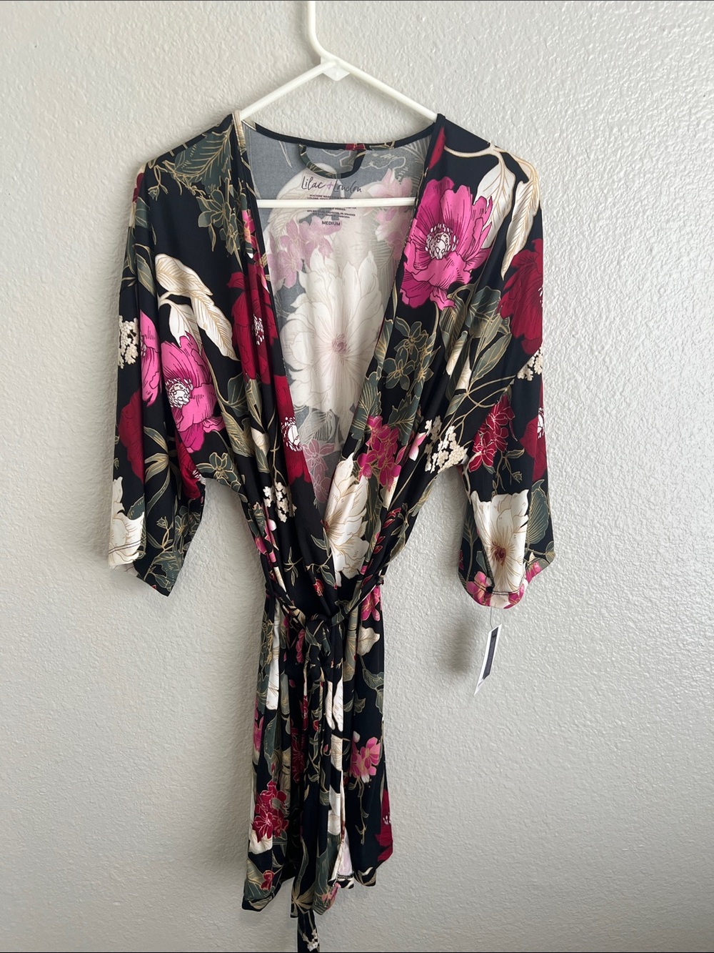 NWT Lilac & London Floral Satin Wrap Robe - Black, Pink & Cream Medium